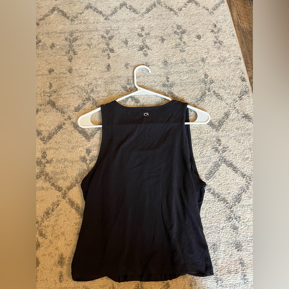 Athletic Crop Top - Picture 3 of 4